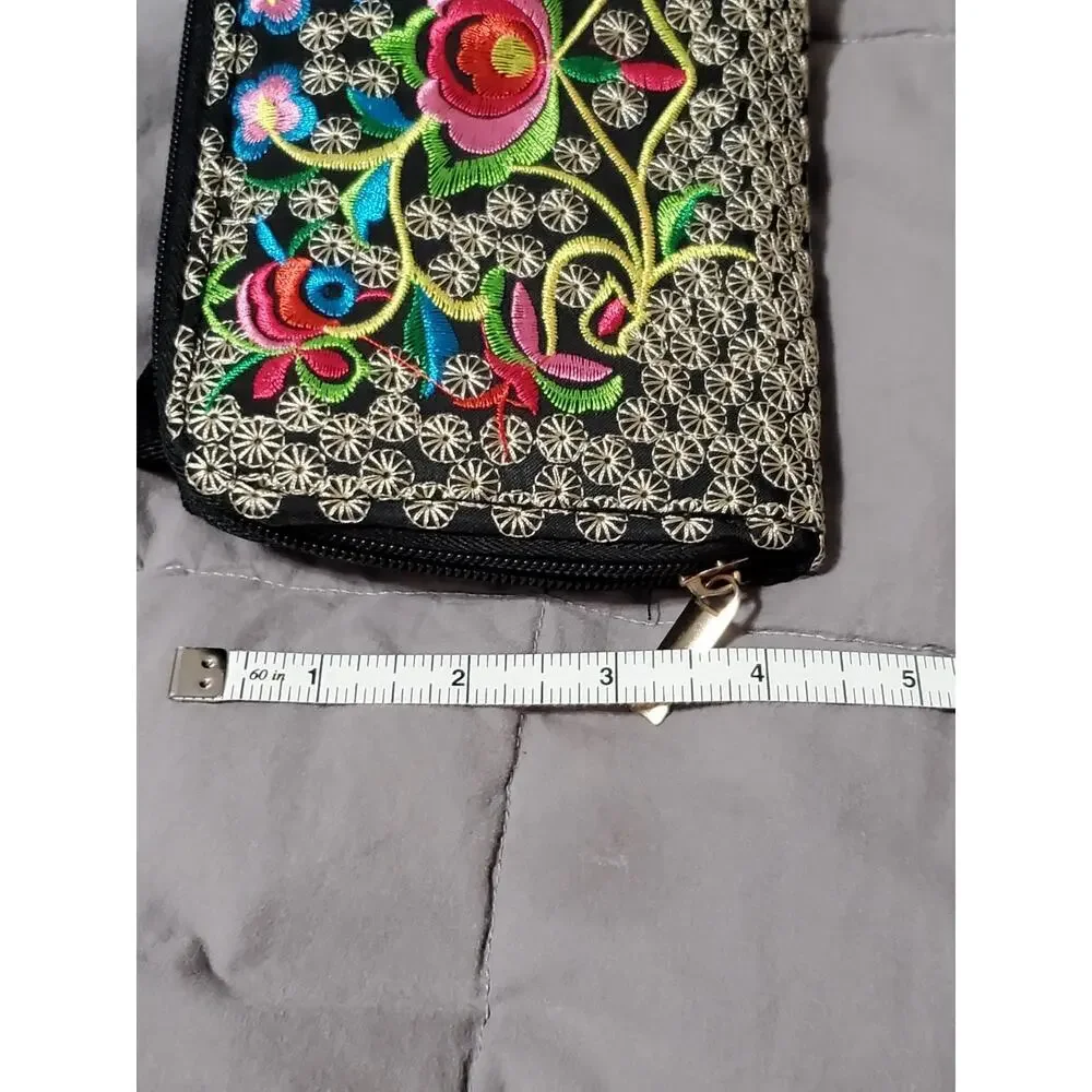 Embroidered Floral Crossbody Phone Bag Black Zip Wallet Purse Adjustable Strap - Picture 4 of 8